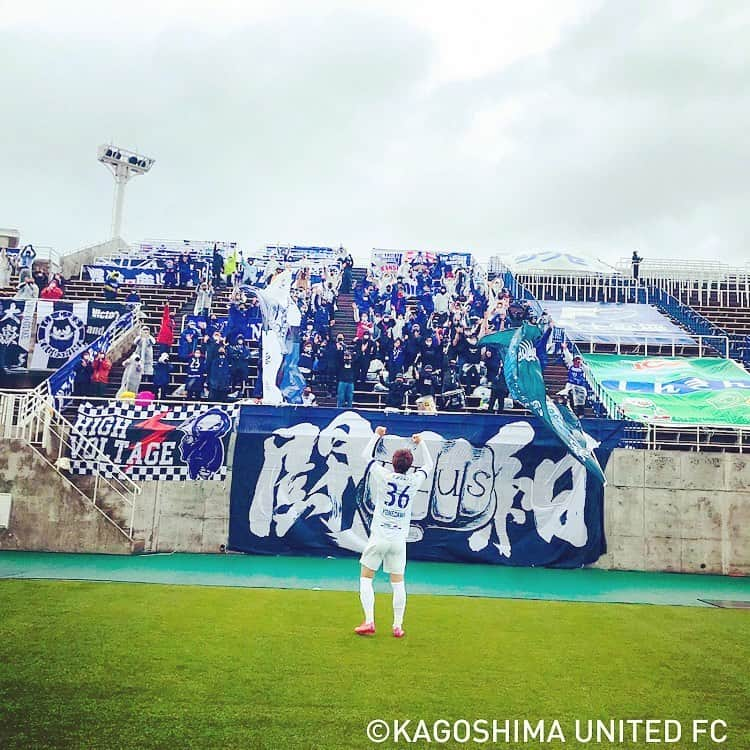 米澤令衣さんのインスタグラム写真 - (米澤令衣Instagram)「. . 2-1 WIN!!!!! . 寒い中遠い松本まで足を運んで 一緒に戦っていただきありがとうございました！ . ナイスゲーム👍 . #鹿児島ユナイテッドFC #初アルウィン #勝利 #こうたくんナイスクロス #じゅんきくんナイス走り込み #OneTeamOneGame」3月26日 21時42分 - y.rei__0720