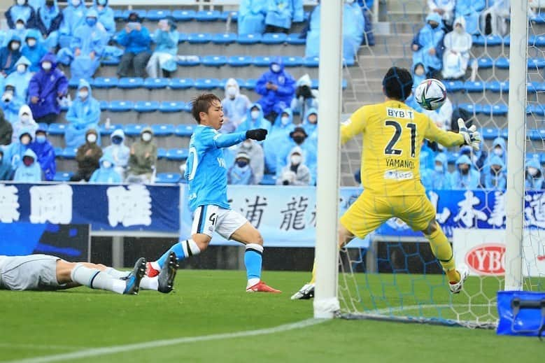 金子翔太さんのインスタグラム写真 - (金子翔太Instagram)「今季初ゴール⚽️ 皆さんありがとうございます！  First goal of the year Thank you for your support  @jubiloiwata.official」3月26日 21時46分 - kanekoshota30