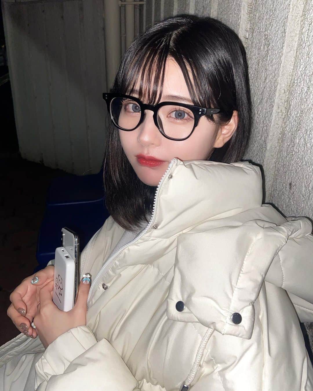 sarimaru(国木田さりまる)のインスタグラム：「女ウケ最強のカラコン付けました💪🏻🥂」
