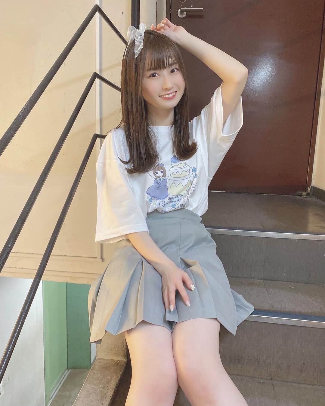 佐野心音のインスタグラム：「ミニスカート嫌いな人はいないって聞いた〜❕」