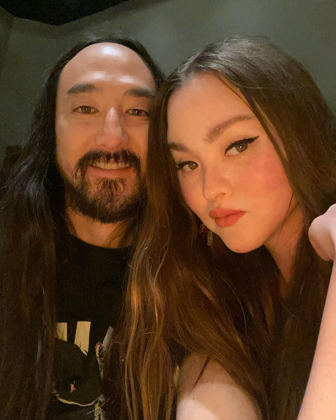 デヴォン青木のインスタグラム：「Number one fan @steveaoki」