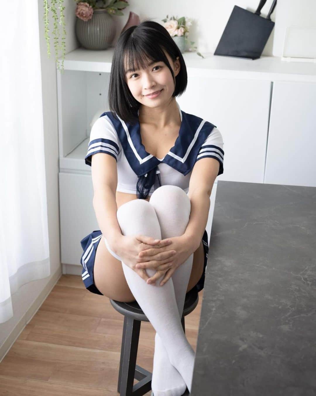 百川晴香　制服 