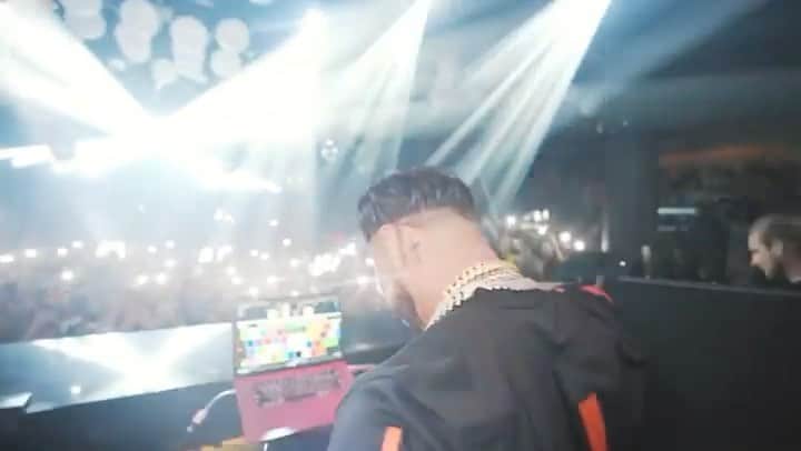 Pauly Dのインスタグラム：「Pauly D + NelkBoys Take On Miami 🙌🏽  Full Video Live Now On YouTube 🔥」