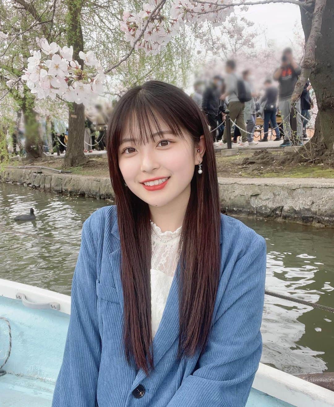 内山優花さんのインスタグラム写真 - (内山優花Instagram)「お花見したあと、ボートに乗った🌸」3月27日 19時02分 - yuka3l7