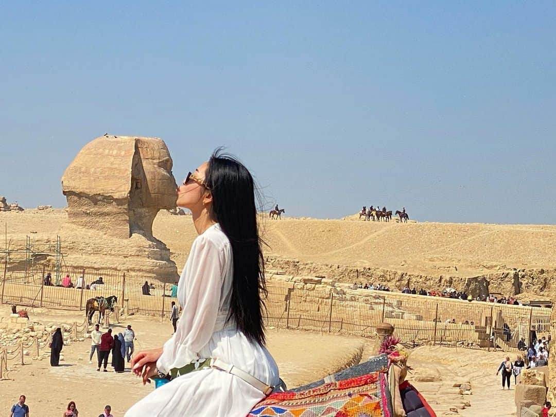 十枝梨菜さんのインスタグラム写真 - (十枝梨菜Instagram)「🪬  #egypt#egypttravel#giza#gizapyramids#pyramid#pyramids#sphinx#egyptfashion#camel#camelride#horse#horseriding#queen#egyptphotography#egypt🇪🇬#travel#trip#travelphotography#travelgram#traveltheworld#travelgirl#traveling#japanese#asian#japanesegirl#asiangirl#asianmodel#asianbeauty#rinatoeda#十枝梨菜」3月27日 19時58分 - rinatoeda0611