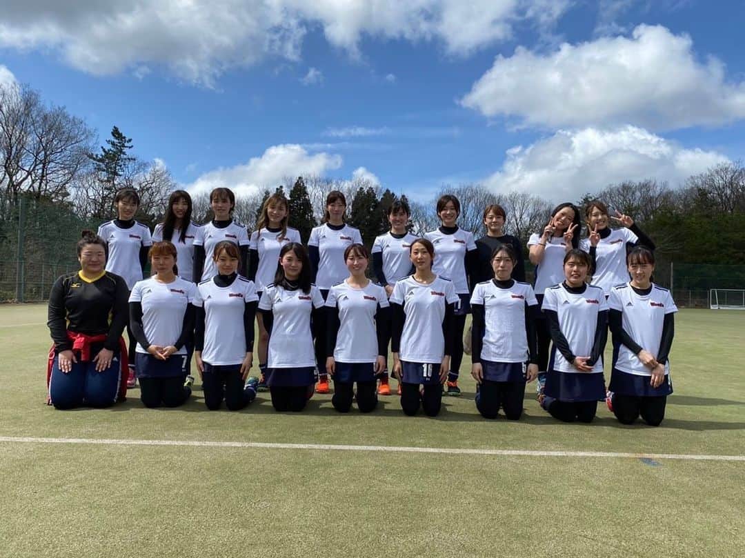 吉川由華のインスタグラム：「#三井アウトレットパーク北陸小矢部 #ホッケー大会 #いつぶりの試合？ #南都銀行シューティングスターズ #強すぎて #日本リーグ頑張ってください #大会関係者の皆様ありがとうございました #おやべweedshc  #22年度より #チーム名変更します #乞うご期待」