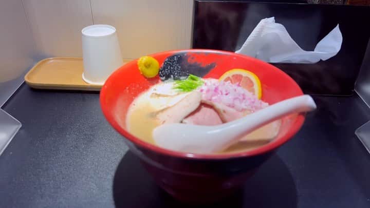 Duncanのインスタグラム：「第一次練習剪接的素材是拉麵 . my first editing material is ramen . #ramen #taiwan #illustrator #2022 #daily #duncan #當肯 #duncandesign」
