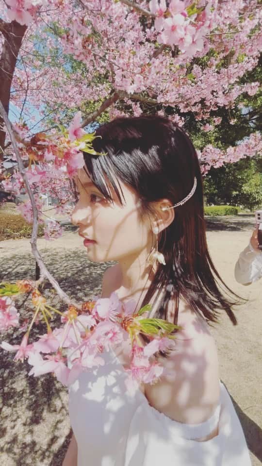 CLAIREのインスタグラム：「🌸🌸🌸 ・ @claire_takasaki  @clairebridalstudio」