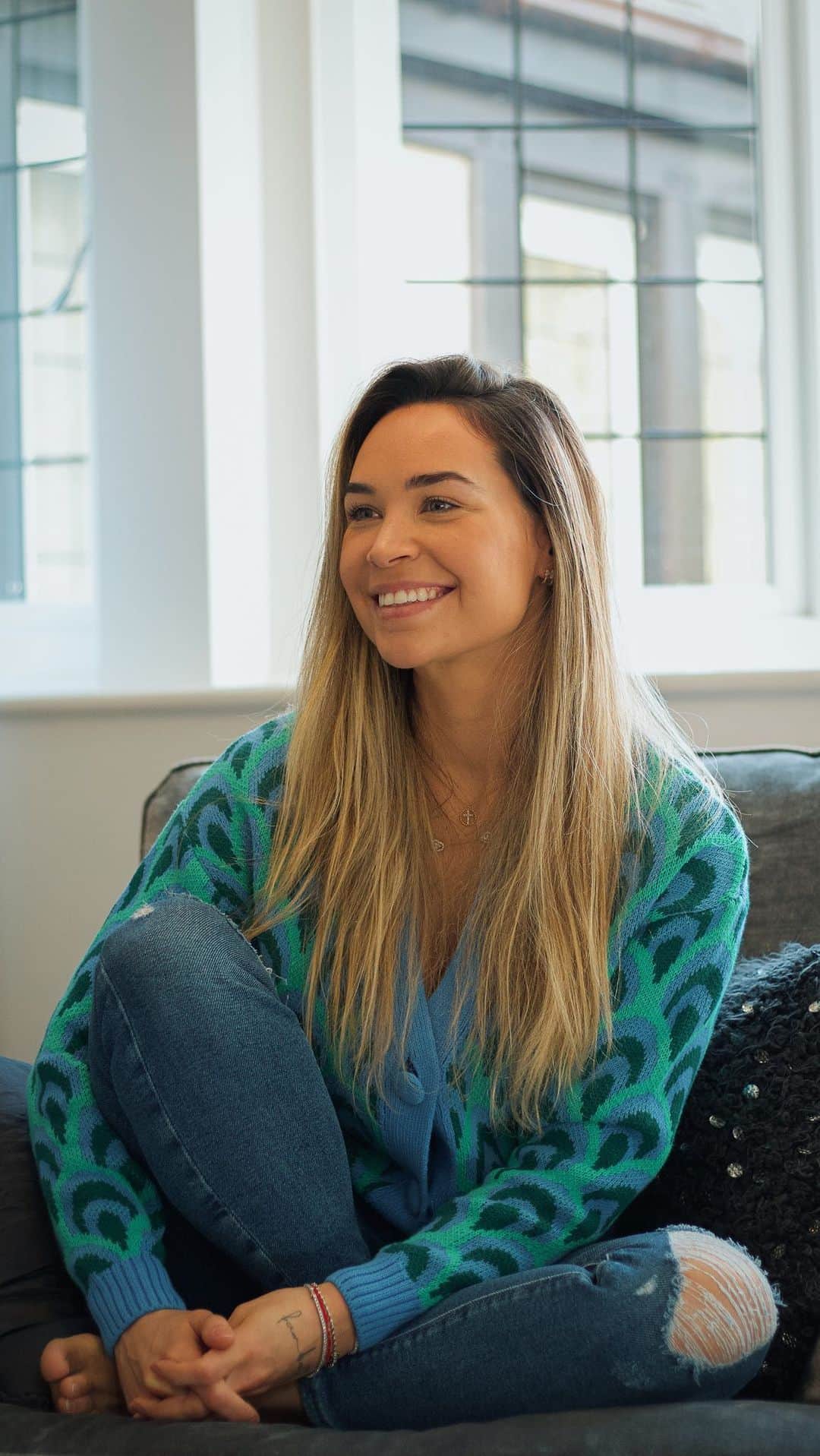 のインスタグラム：「Como semana que vem é meu aniversário decidimos fazer algo especial .. 29 anos e 29 curiosidades sobre mim!😉❤️」