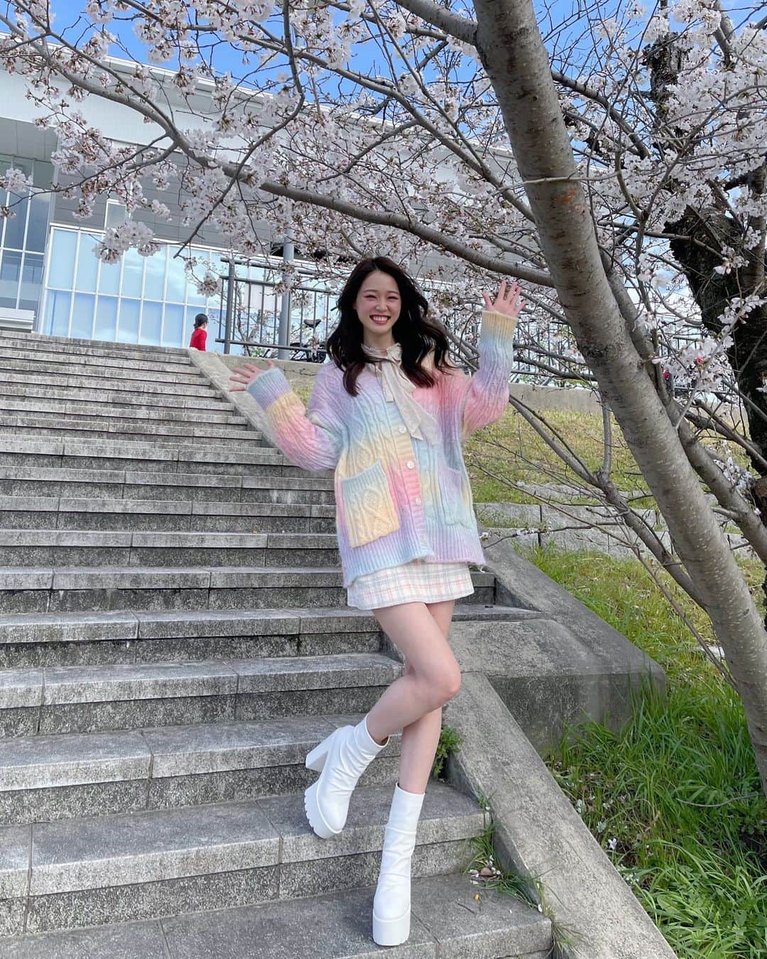 橘香恋のインスタグラム：「おはようございます🥰 ⁡ 前回の投稿に イイネとコメントありがとうございます💗 ⁡ ⁡日曜日に桜を見に行ったら、、 ⁡多分満開でした〜🌸 ⁡ ⁡皆様のお住まいの地域では ⁡桜の開花いかがですか〜💭？？ ⁡ ⁡ ⁡ ⁡ ⁡ ⁡ ⁡ ⁡ ⁡ ⁡ ⁡ ⁡ ⁡ ⁡ ⁡ ⁡」