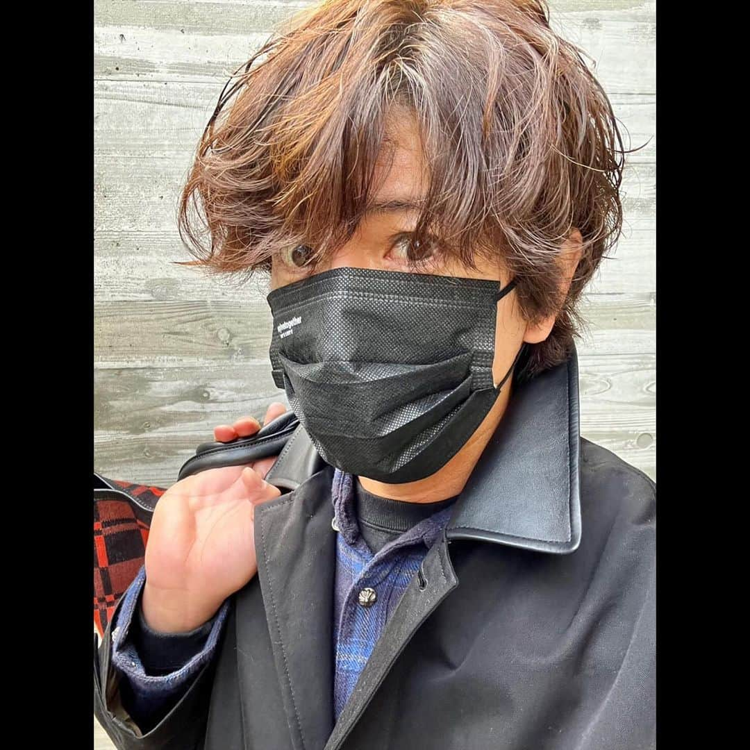 木村拓哉さんのインスタグラム写真 - (木村拓哉Instagram)「⁡ ⁡ ⁡ 「おはよう御座います‼︎ 今日も行ったります‼︎ ⁡ 皆さんも、良き一日を‼︎」 ⁡ PEACE‼︎ ⁡ STAYSAFE！ ⁡ 拓哉 #木村拓哉#TakuyaKimura」3月28日 8時05分 - takuya.kimura_tak