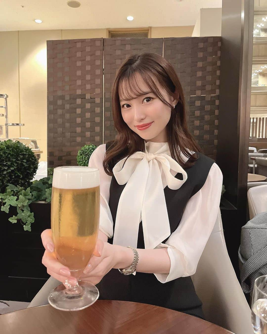 清里千聖さんのインスタグラム写真 - (清里千聖Instagram)「. 月曜日から乾杯できたら 最高なんだけどなぁ〜🥺🍻💕 3月も残りわずか。 あとちょっと頑張ろうね🌸🌸 #3月 #🍻 #🌸」3月28日 19時57分 - chiseikiyosato