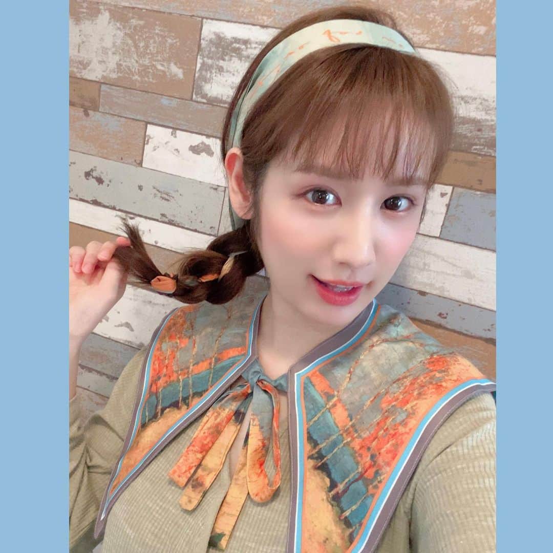 のインスタグラム：「. 花粉時期で爆裂に目を掻いてしまうので、猛烈に擦っても良い用のアイライナーにしてみました👀 . 普段は筆タイプのリキッド使ってますが掻きすぎて消失していくので、ジェルペンシルにしてみたら良さげでした✨ . ウォータープルーフならぬハイパープルーフなるもので🖋 . 筆はキリッとした線になるけど、ペンシルは(やわらかめなタイプなので)ふんわり引ける！ . そんなかんじで、「今年の花粉はやばい」と毎年言っているわたしでした。 . . . #コスノリ #cosnori #ハイパープルーフ #ジェルライナー #花粉対策」