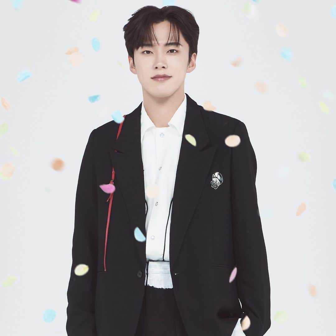 のインスタグラム：「JO1 2ND ALBUM "KIZUNA" ⟴ 22.5.25 RELEASE  ARTIST PHOTO #河野純喜   #JO1 #KIZUNA #With_Us」