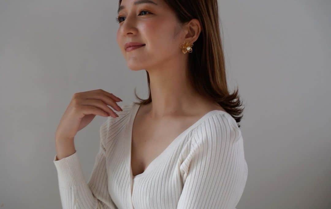 岩本知世のインスタグラム：「💗 . .  #accessory」