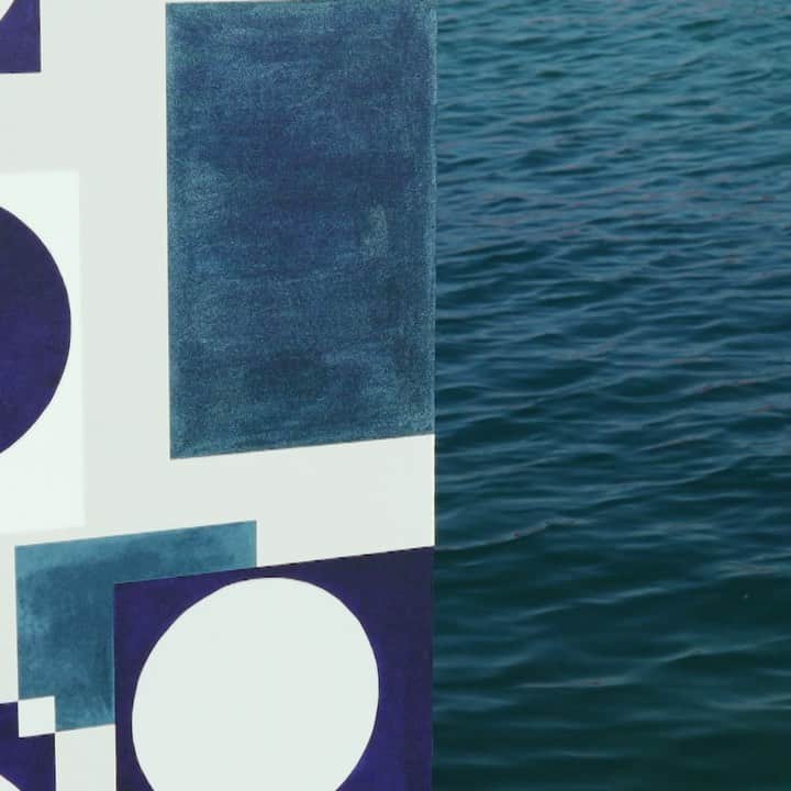 のインスタグラム：「Manifold, uninhibited and eclectic… …the wall décors of diptyque’s new Collection boast truly unique patterns and tones. Each with its distinctive style, universe and story. Contemplating works of art of such eloquent variety, one is transported. Each time, to a different, most wonderful elsewhere.   #diptyqueparis #diptyquedecoration #homedecor #wallpapers」