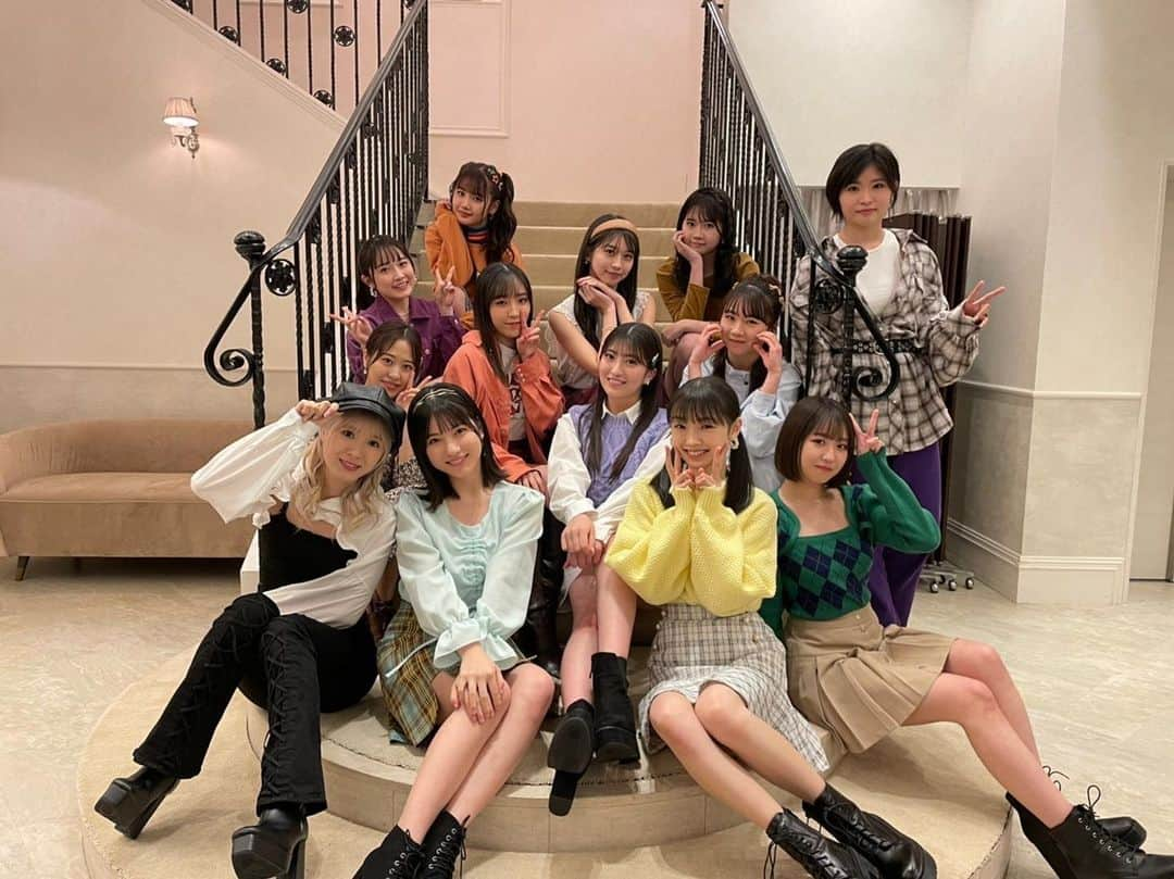 森戸知沙希のインスタグラム：「「I WISH」MV撮影の全員ショットです📸 　 　  https://youtu.be/GzSzUhUPNdI 　 　 #morningmusume22  #モーニング娘22  #森戸知沙希  #明日も頑張ります」