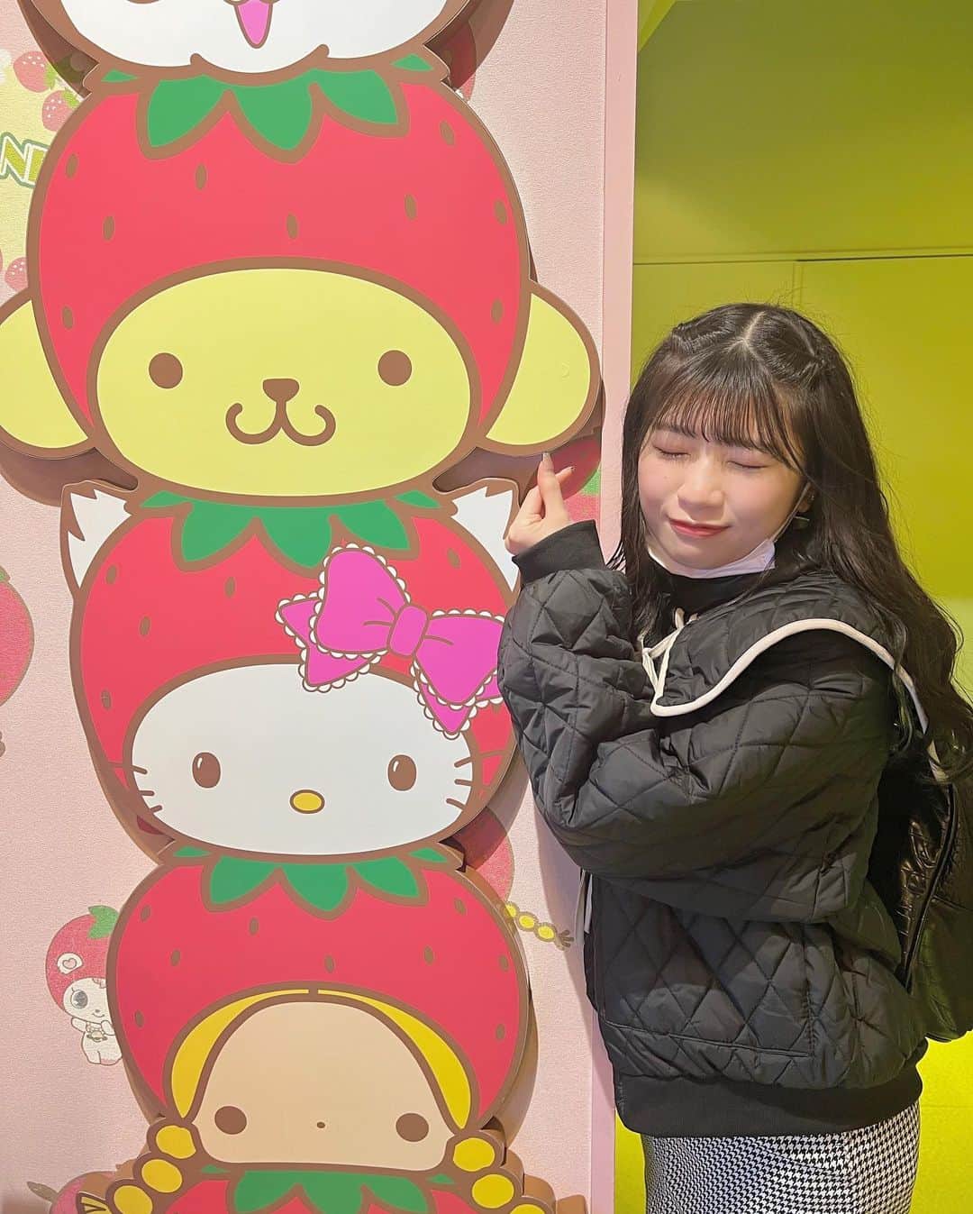 西萌葉さんのインスタグラム写真 - (西萌葉Instagram)「∪ *・ω・*∪🎀 ㅤㅤㅤㅤㅤㅤ ふわふわの世界に飛び込んだ❕馴染めん❕ ㅤㅤㅤ #サンリオ #サンリオピューロランド #sanrio」3月28日 23時49分 - moeha_nishi