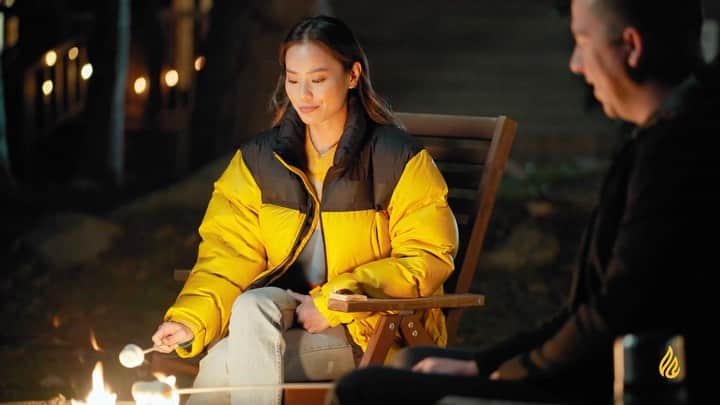 ジェイミー・チャンのインスタグラム：「It was great to be back at El Capitan Canyon chatting about camping fails, family life, and the film industry around the fire with @sunoutdoors. Link in bio to watch my episode of Campfire Convos now and be sure to subscribe to their YouTube channel for more.   https://m.youtube.com/watch?v=k1dgbUKXI1s&feature=youtu.be  @jamespalmertv 💙」