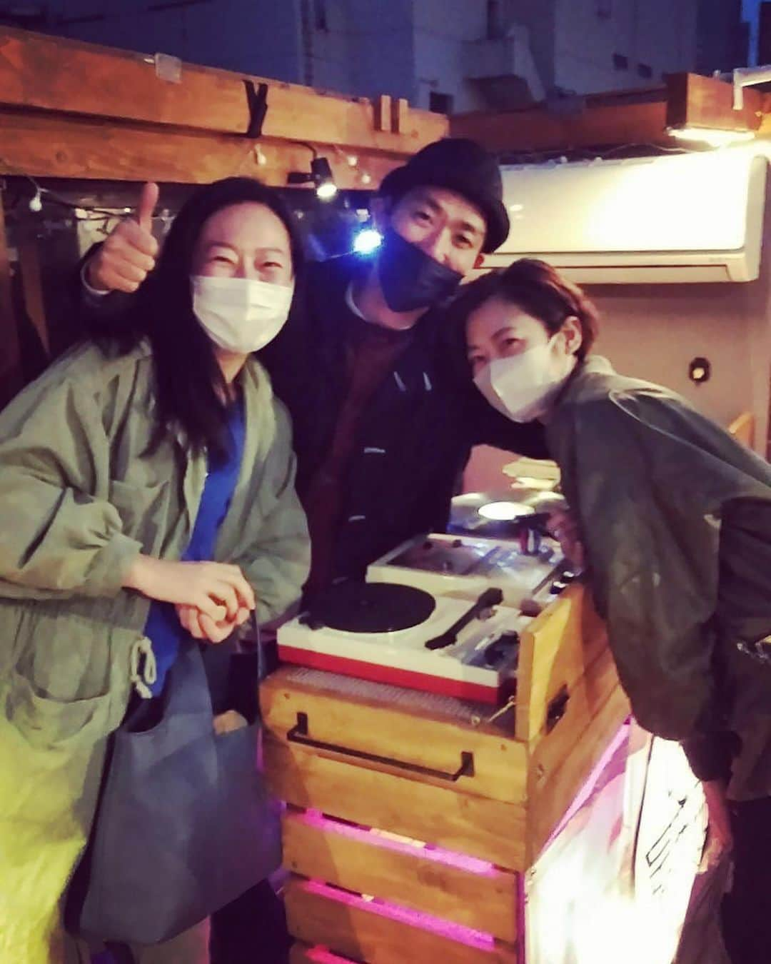 馬渕英里何さんのインスタグラム写真 - (馬渕英里何Instagram)「DJ。屋形船。花見。chill。」3月29日 8時14分 - ericamabuchi