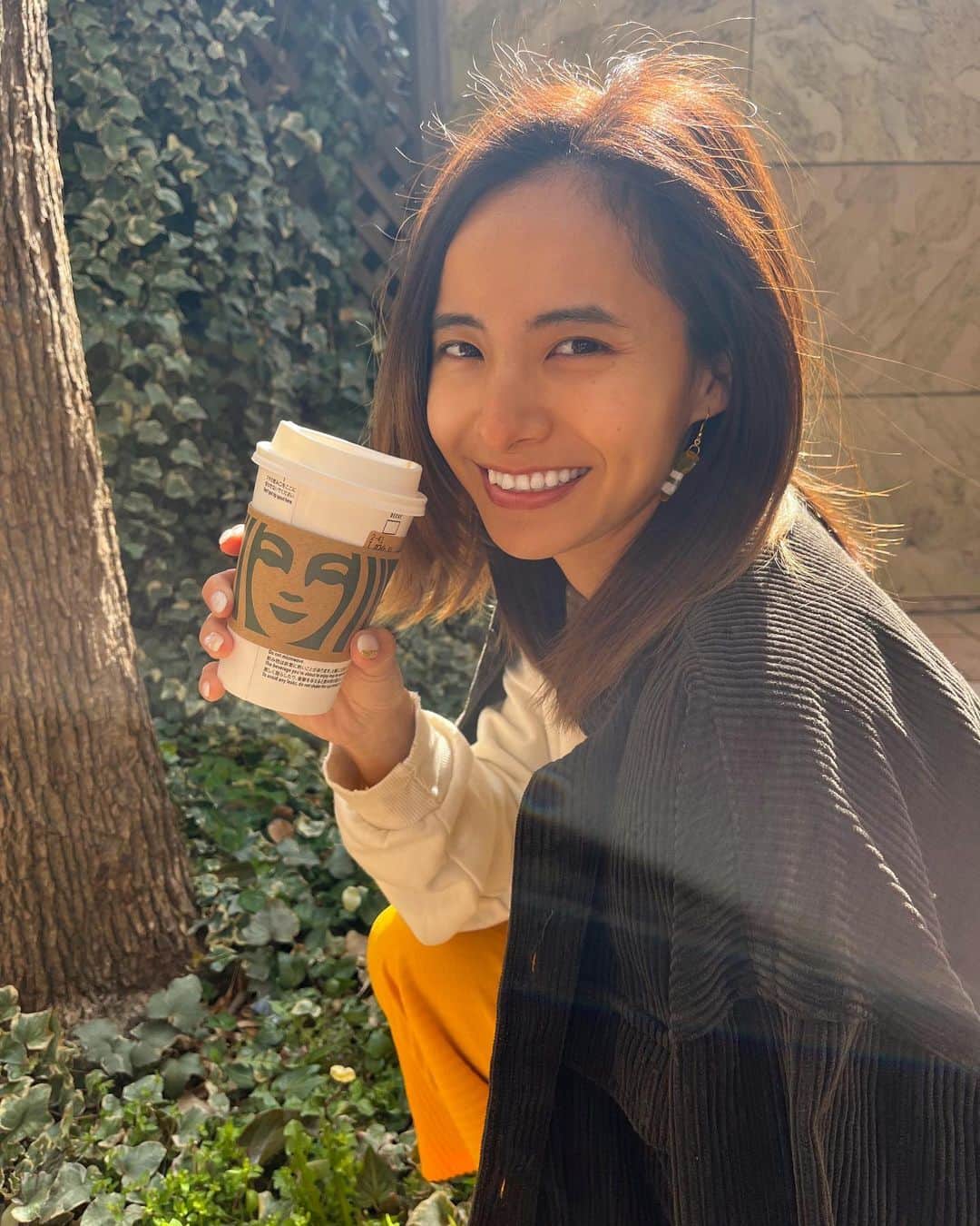 佐野千晃のインスタグラム：「明日はあったかくなるからそろそろお外でアイスのカフェラテが飲めるぞぉーー！！  最近スタバ行きがち。  そりゃ太る。😩  #natural #healthy #good #gilrs #gilr #cool #cute #ooted #selfie #self #face #スポーツ女子 #スポーツ #スタバ #カフェオレ #好き」