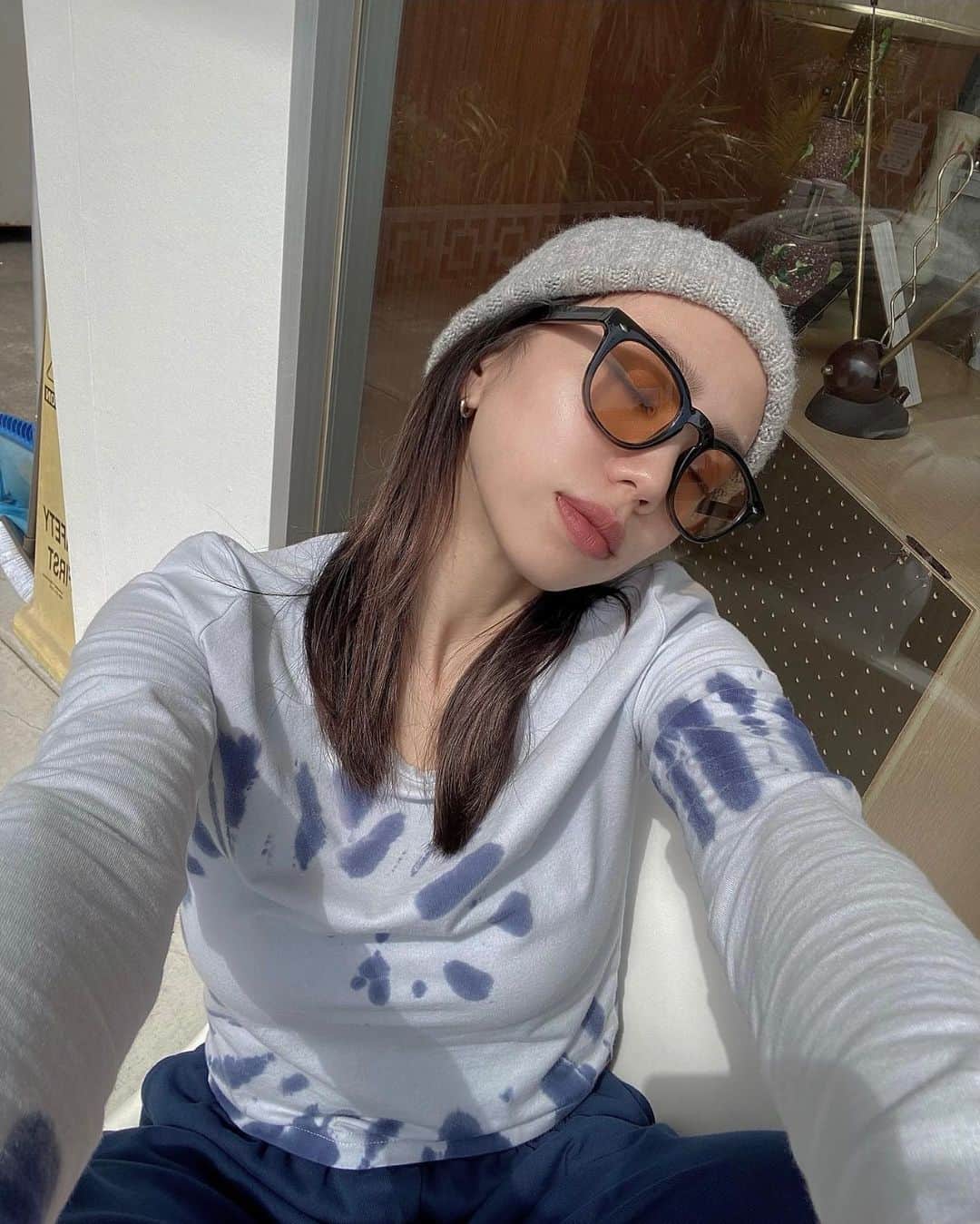 のインスタグラム：「ㅤㅤㅤㅤㅤㅤㅤㅤㅤㅤㅤㅤㅤ お気に入りtopsとお気に入りeye wear🧏🏻‍♀️💙 ㅤㅤㅤㅤㅤㅤㅤㅤㅤㅤㅤㅤㅤ @laguagem  ㅤㅤㅤㅤㅤㅤㅤㅤㅤㅤㅤㅤㅤ どっちも4月発売のアイテム🌴💖 ㅤㅤㅤㅤㅤㅤㅤㅤㅤㅤㅤㅤㅤ #LAGUAGEM」