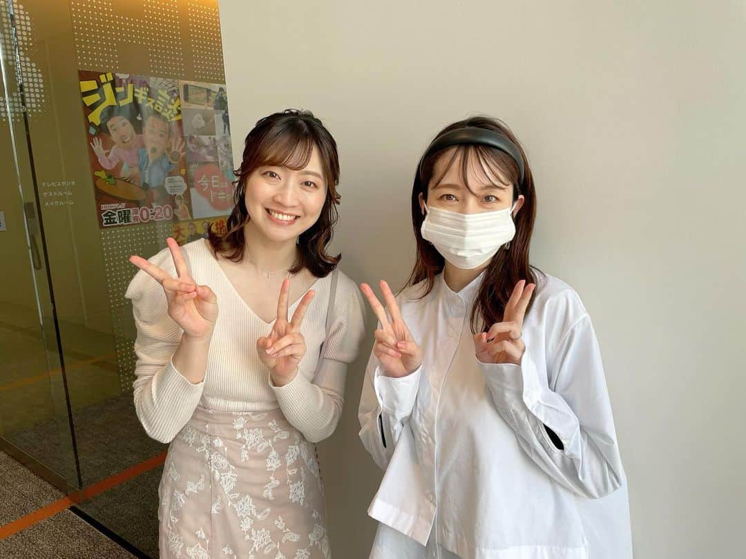 のインスタグラム：「♡♡ . . 今月メイクルームにお邪魔するのはおそらくラスト💄✨ . . メイクはあんなさん(*^^*) ヘアはみさきさんが担当してくれました〜🐹🌷 . . #春メイク #可愛い  #ハーフアップ #春」