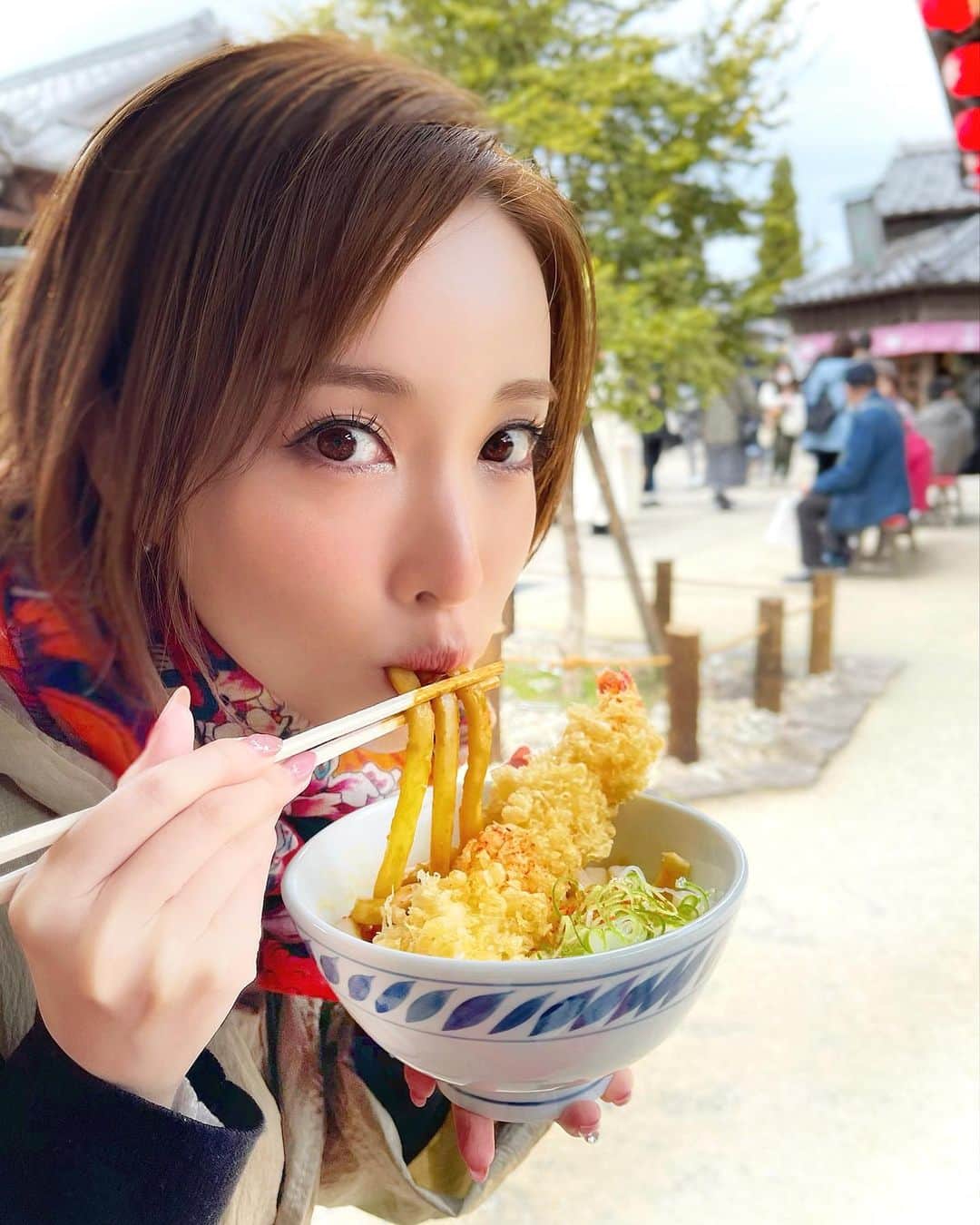瀬戸早妃のインスタグラム：「大好きなうどん🍤❤️  #ドライブ #🚗」