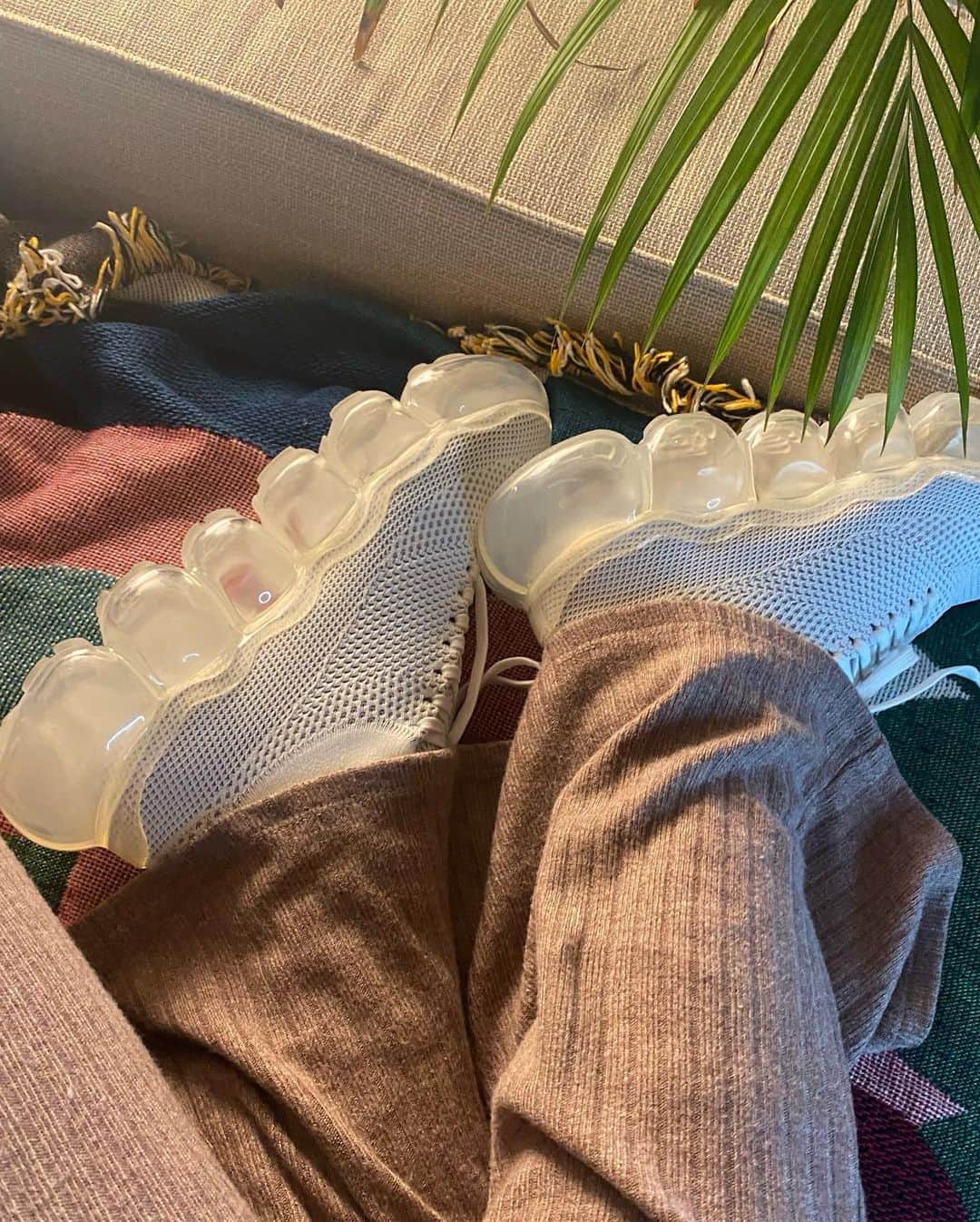 のインスタグラム：「@grounds.official 💨💕 #groundsfootwear」