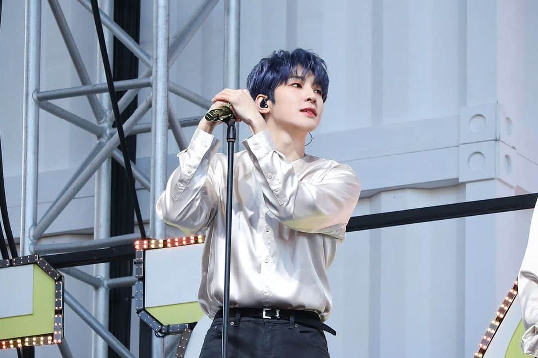 のインスタグラム：「CARAT LAND」