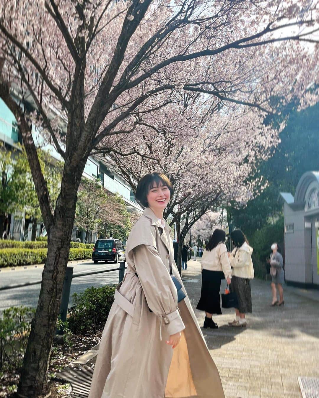 クリスティーナ菜波さんのインスタグラム写真 - (クリスティーナ菜波Instagram)「お散歩中、桜が綺麗に咲いていたのでみなさんにもお裾分け🥸💓 前に両親が言っていたのですが、もし菜波じゃなければ「咲良（さくら）」という名前になっていたかもしれないそうです🤫 でも結局、菜波になりましたとさ🦦  #桜」3月29日 22時36分 - nanami10910