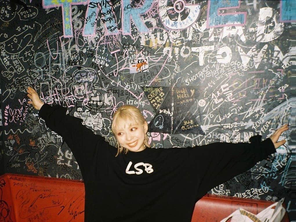 竹内アンナのインスタグラム：「Fly🕊」