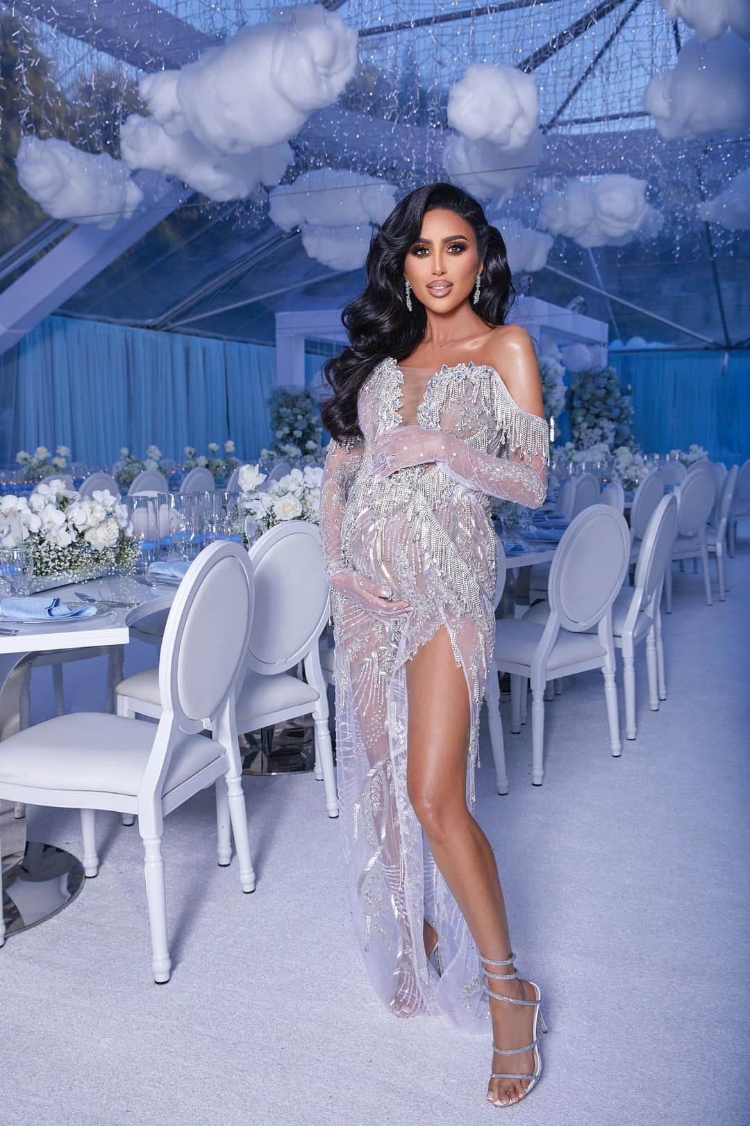 リリー・ガリーチのインスタグラム：「Welcome to my “Diamond Rain SHOWER” Themed Baby Shower 🌧 it’s a BOY!! 💙  Video by @realproductions.inc  Event Coordinator @detailsbyhaleh  All Entertainment, Band, DJ, Stage and Construction @4thdimensionproductions @behsheed  Balloons @balloonstudiola  Cake and Desserts by @maisondelafork  Flowers @whitesakuras  Custom Acrylic Signs @glamcelebration  Neon Baby Mir Sign @makeneonsign   BOTH of my dresses and Alara’s Dress @ryanpatrosofficial @waltercollection」