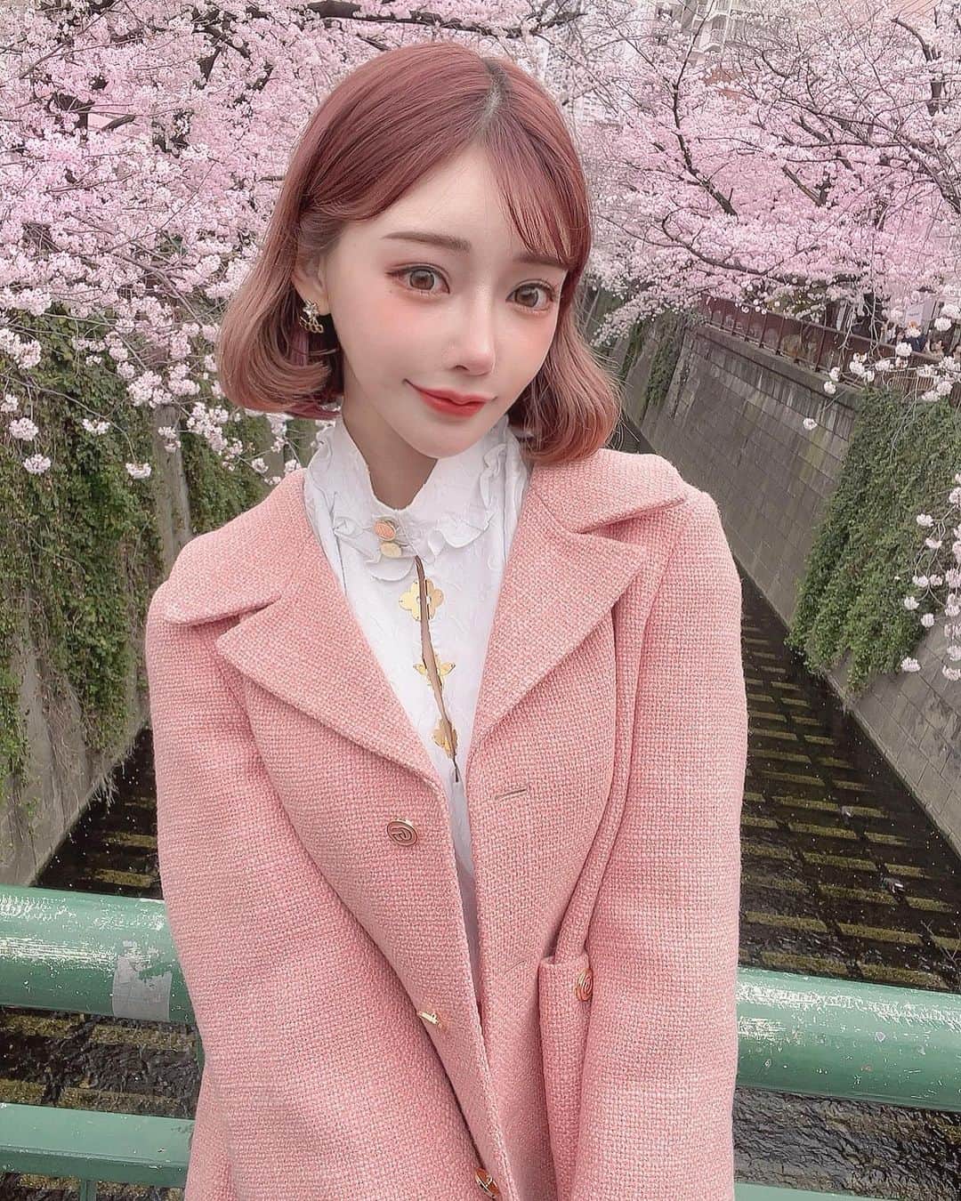 明日花キララのインスタグラム：「もうお花見した？🍡🌸🤍🫧」
