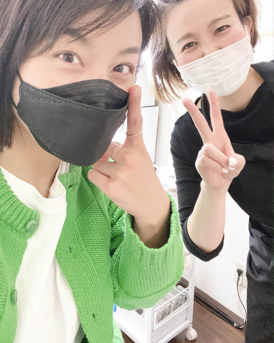 杉山しずかのインスタグラム：「with @meeeeeeeu   #まつげパーマ @pletium.eye.my.mee   #恵比寿 #めちゃくちゃ楽 #eyelashes  1週間前にやってもらったけど、絶賛爆上がり中！ ありがとう❣️」