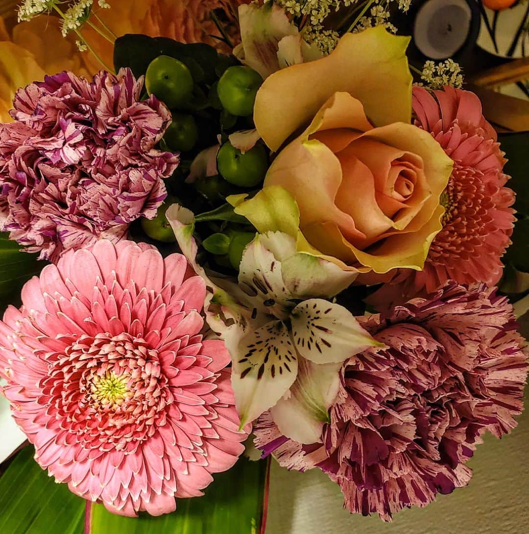 サヘル・ローズさんのインスタグラム写真 - (サヘル・ローズInstagram)「嬉しい花束」3月30日 17時44分 - sa_chan_1021