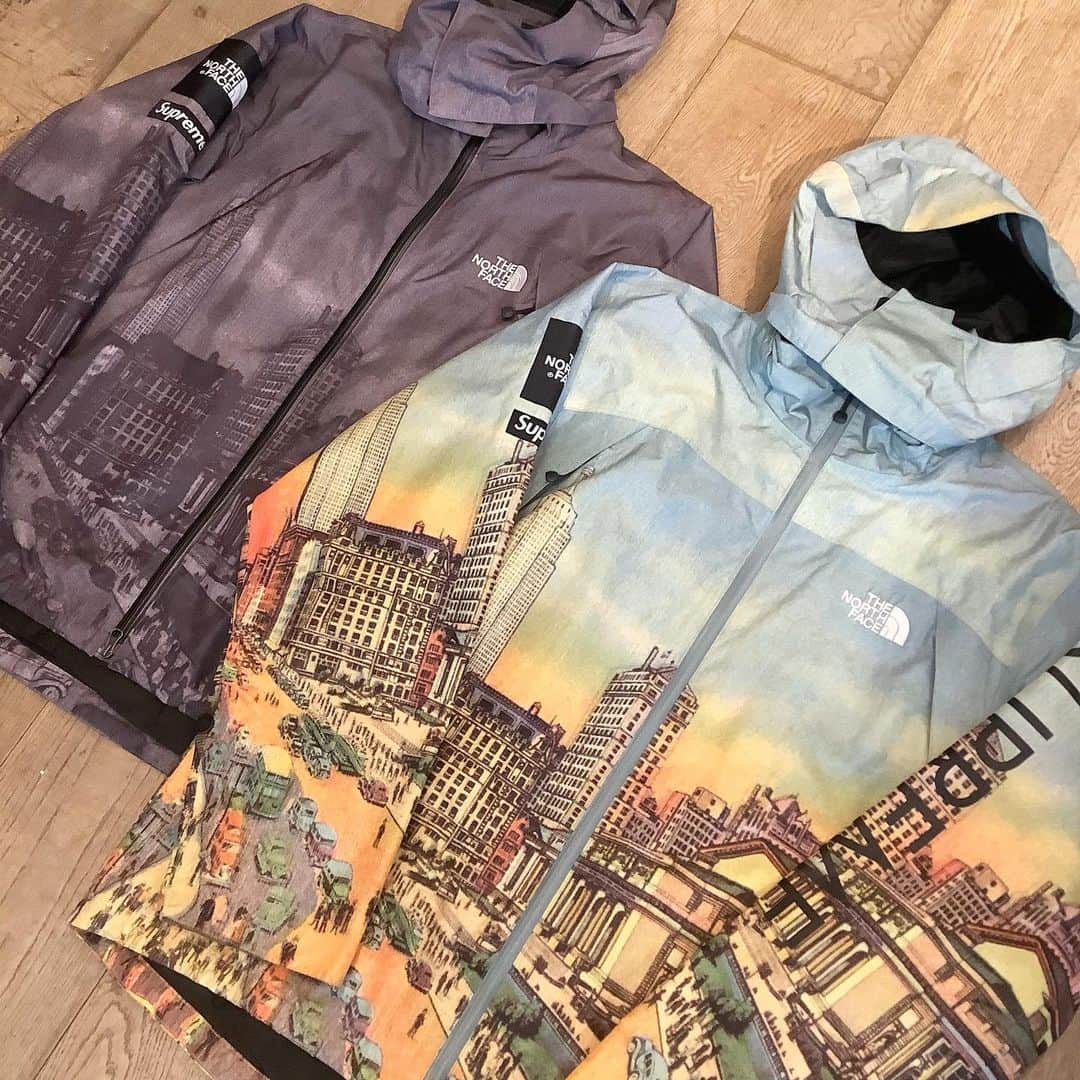 fools_judge_streetのインスタグラム：「SUPREME  ×THE NORTH FACE 08SS 2nd Guide   商品をタップすると、 オンラインストア商品ページにアクセスできます。 ※その他ご不明点は店頭または、 DMまでお問い合わせください。  如有任何疑问，请在instagram上留言。 欢迎浏览我们的网上商店以及光临我们在原宿的实体店。  For inquiries, please message us on instagram. Please confirm our online store. Thank you.  #supreme  #thenorthface」