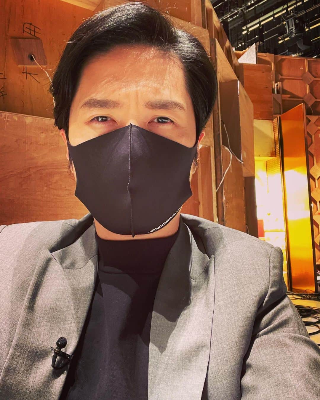 清塚信也さんのインスタグラム写真 - (清塚信也Instagram)「収録の合間に暇だったのでスタジオ裏で」3月30日 19時53分 - shinya_kiyozuka