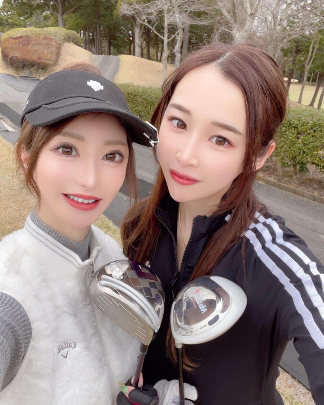 松山英礼奈さんのインスタグラム写真 - (松山英礼奈Instagram)「あづあづとゴルフ行ったよ🏌️‍♀️⛳️💓  桜満開で綺麗だった😆🌸💖  初めて行ったんだけど、 ご飯美味しいし🌶 🐨沢山いて可愛かった💓  100切ってから 8ヶ月ぶりのラウンド⛳️🌞 スコアはボロボロだったけど😇🤣 行きから帰りまで本当に楽しかった😆😆🎶❤️❤️  暖かくなってきたので 沢山ラウンド行きたいな♬💓🌼  練習も沢山頑張ります🏌️‍♀️⛳️❤️‍🔥  #golf #ゴルフ #ゴルフ女子  #ロッテ皆吉台カントリー倶楽部  #🏌️‍♀️ #⛳️ #🐨」3月30日 21時31分 - hiiiiiiii0802