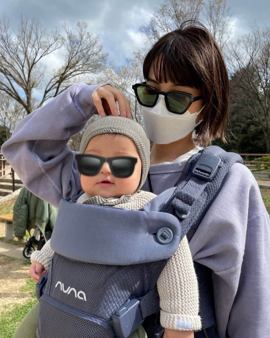 垣内彩未さんのインスタグラム写真 - (垣内彩未Instagram)「家でも外でも ずーーーーっと抱っこマン👶🏻✊  ベビーカーの役割は 荷物置き😂  家では 私の姿が見えなくなると 即、お泣きになられます😀  でもね、 もうすぐ保育園に行くんだよね🥺 だから いくらでも抱っこしてあげたいね🤱🏻」3月31日 10時02分 - kakiuchiayami