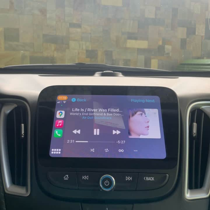 ペ・ドゥナのインスタグラム：「Randomly this song was played from my phone and i couldn’t get off the car until it finished..」