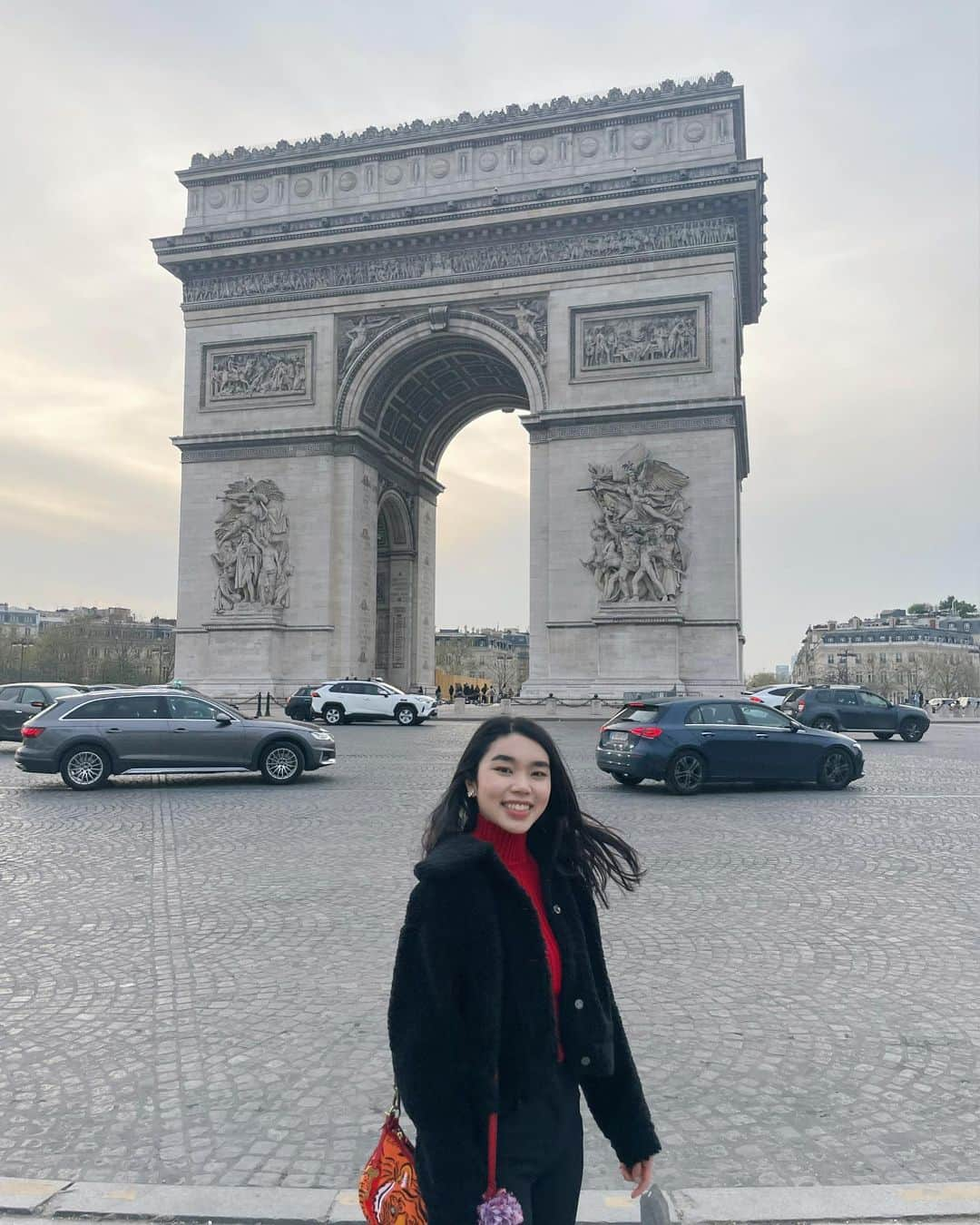 カレン・チェンさんのインスタグラム写真 - (カレン・チェンInstagram)「had a fun mom & daughter trip in paris even though i got food poisoning 🥲💞」3月31日 3時29分 - karebearsk8