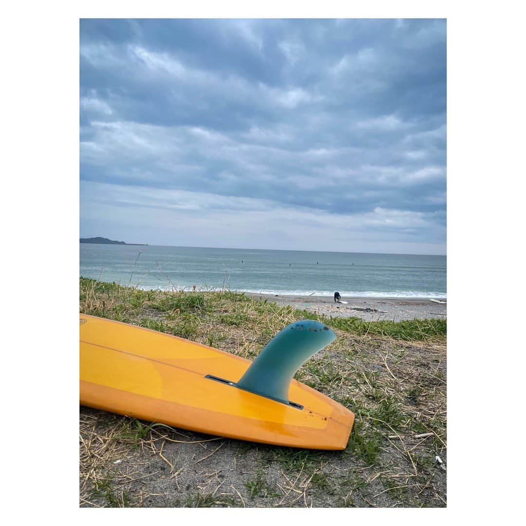 土井地恵理子のインスタグラム：「・ 展示会とPOPUP終わって Spring Vacation!! 再会と出会いのsurfin旅◡̈♡  #surftrip #vacation」