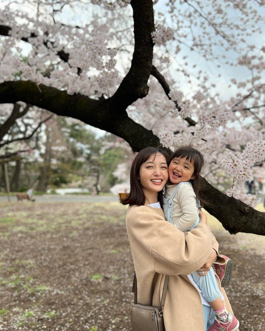 大浦育子のインスタグラム：「散ってしまう前に🌸 . . #2022春」