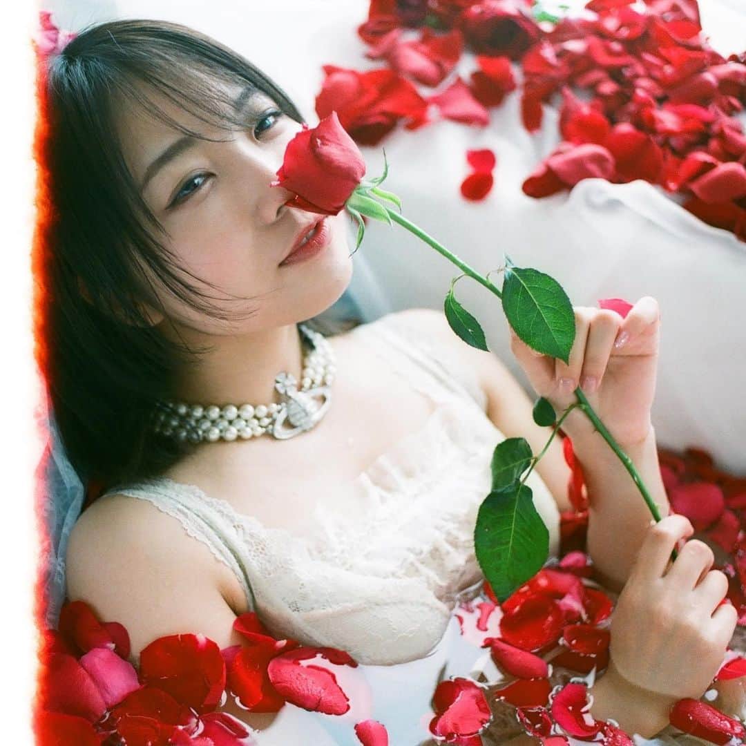 戸田真琴サイン付きカレンダー