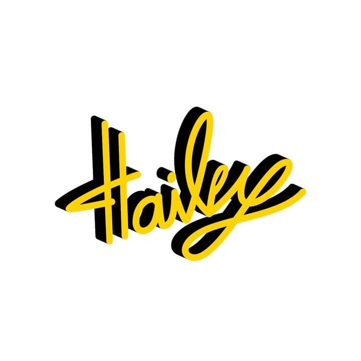 ヴォーグのインスタグラム：「Get @haileybieber’s signature street-style. Our launch collection has arrived. #HaileyBieberXVogueEyewear」
