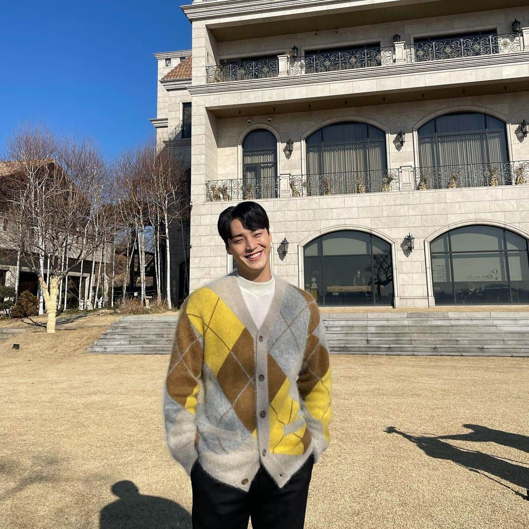 イ・テファンさんのインスタグラム写真 - (イ・テファンInstagram)「GOODBYE 현준👋🏻」4月1日 13時41分 - leetaehwan0221