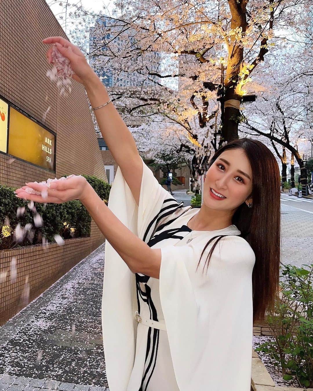 佐藤衣里子のグルメインスタ