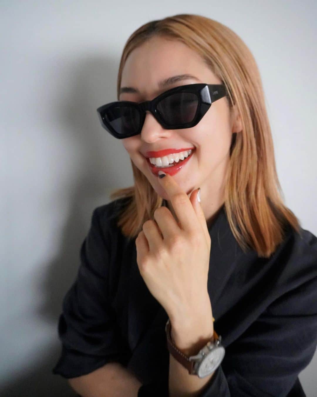 BENIさんのインスタグラム写真 - (BENIInstagram)「time for new things @breitling  気分変えてニューワン⌚️💋   #breitling #squadonamission #navitimer #forthejourney #Navitimer70th #ブライトリング #ナビタイマー」4月1日 13時49分 - benibooo