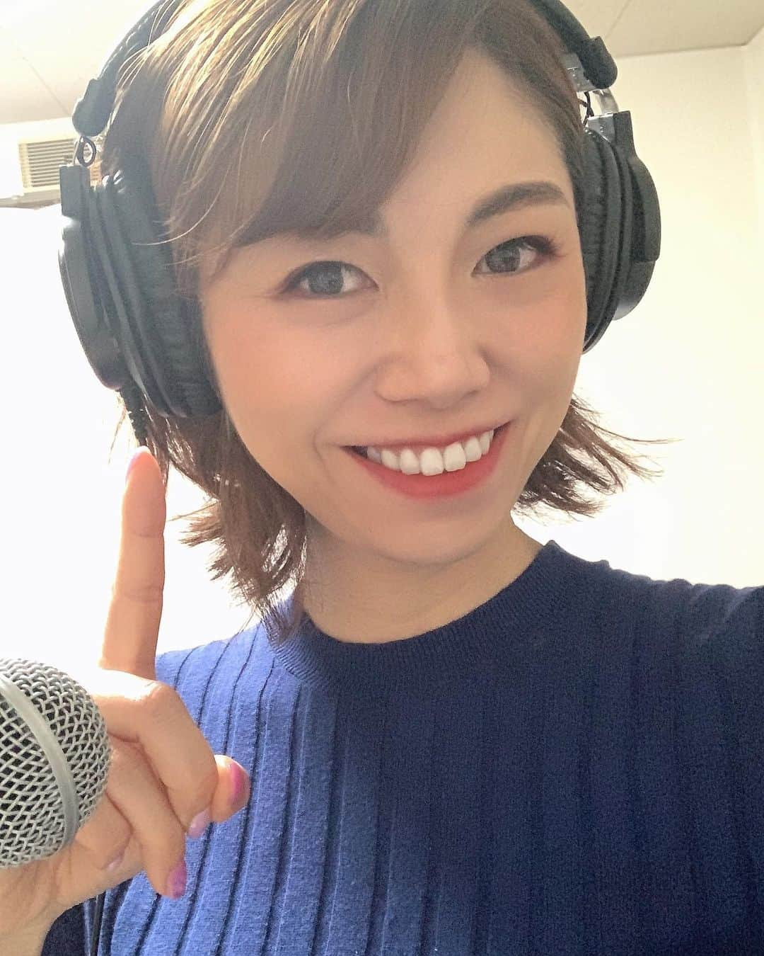 小林アナさんのインスタグラム写真 - (小林アナInstagram)「この後9:00～ 12:00 fmさくだいら　 佐久平Ana to you！ 小林アナさんがお送りします♪ Anatoyouはおかげさまで１周年！🎊そこでテーマは皆さんの「大切にしている記念日」です！ 記念日の過ごし方と一緒にお送りください！フリーメッセージも😍↓  http://www.fmsakudaira.co.jp  #アナトゥーユー」4月1日 8時56分 - genkobiribiri